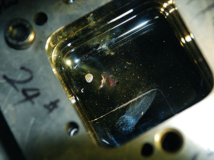 <a href='http://www.xakyw.cn/product/3.htm' class='text_a'>模具激光焊機</a>修復鏡面模具效果